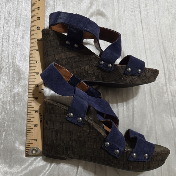 Leather Navy Sandals By Lucky Brand. NWOT NEVER WORN Size 7 1/2 - Picture 5 of 5